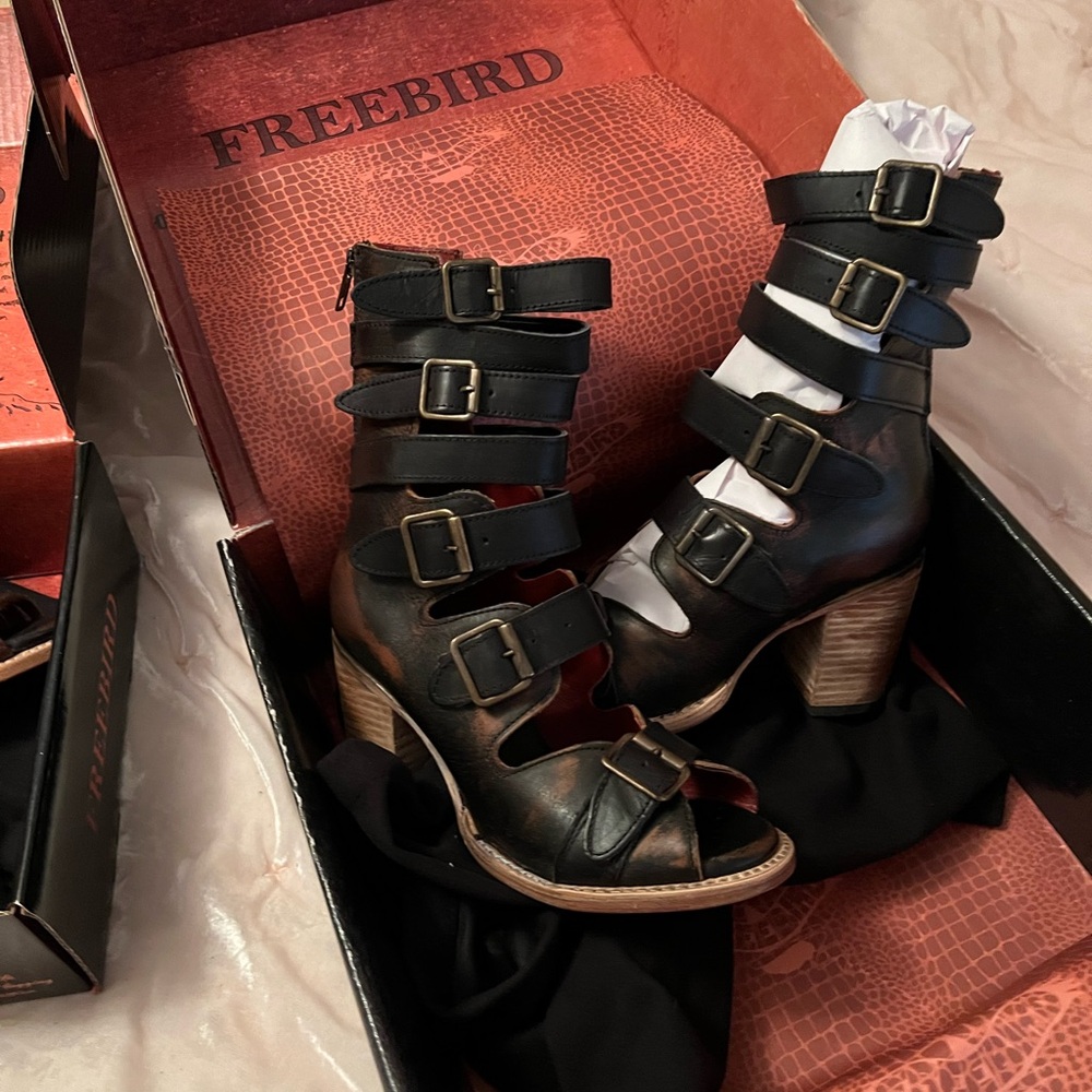 FREEBIRD BOND SIZE 8 LEATHER BOOTIES